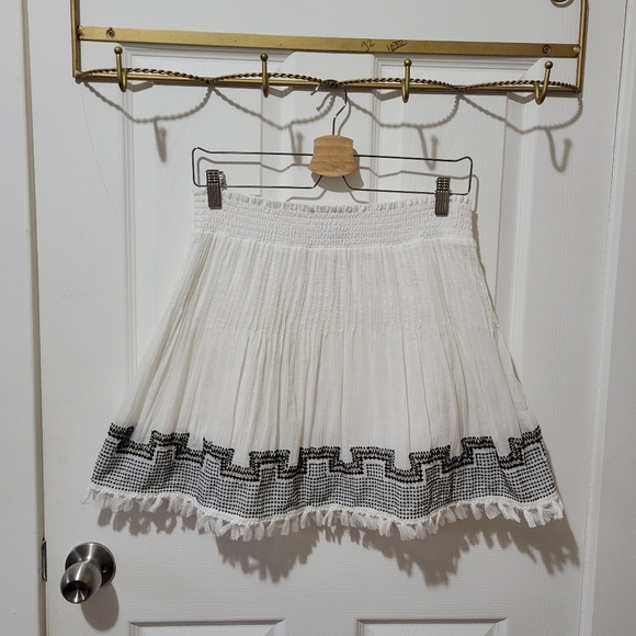 J. Crew white a-line tassel embroidered geometric mini skirt small - Picture 2 of 9